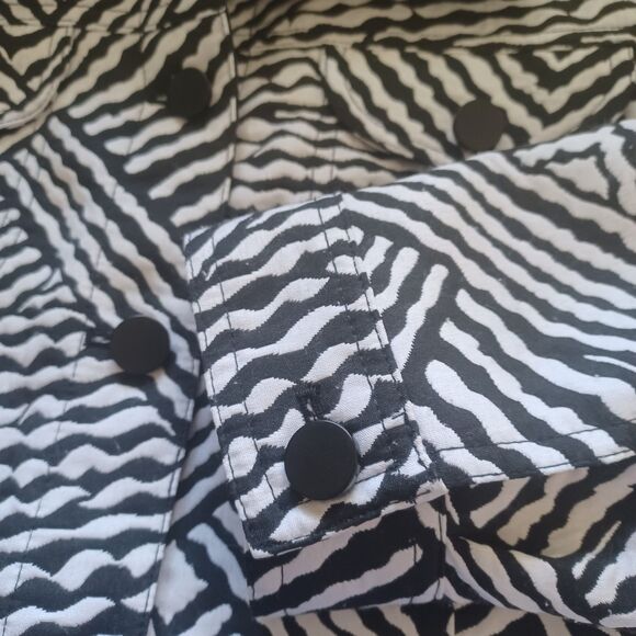 Ruby Rd Women Sz 10 Cropped Jacket Black/White Geometric Print Monochrome Layer - Picture 5 of 11